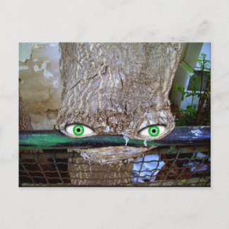 Carte Postale arbre Alien