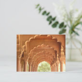 Carte Postale arcs rouges de delhi fort (Debout devant)