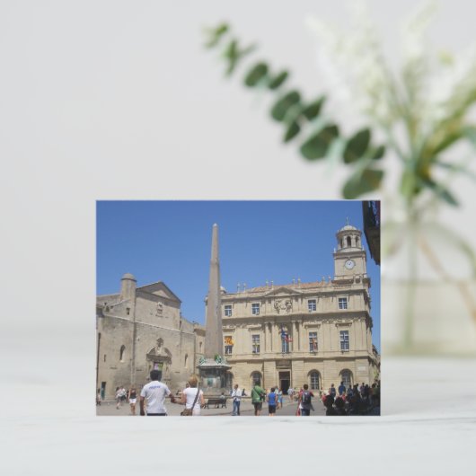 Carte Postale Arles - (Debout devant)
