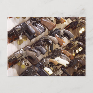 Carte Postale Armes confisquées au siège du FBI