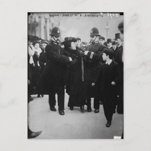 Carte Postale Arrestation d'une Suffragette à Londres Angleterre (Devant)