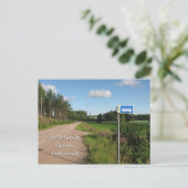 Carte Postale Arrêt de bus à la campagne en Finlande (Debout devant)
