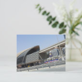 Carte Postale arrêt de métro dubai (Debout devant)