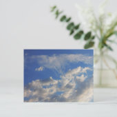 Carte Postale Arrière - plan du ciel bleu. (Debout devant)