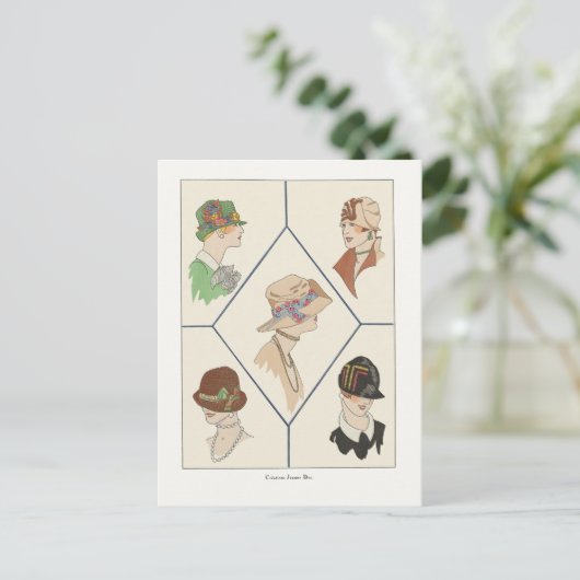 Carte Postale Art Déco Mode Design Femmes en Casquette, années 1 (Debout devant)