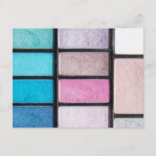 Carte Postale Artiste de maquillage couleur féminine