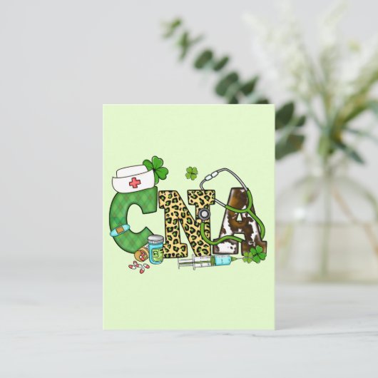 Carte Postale Assistant en soins infirmiers certifié St. Patrick (Debout devant)