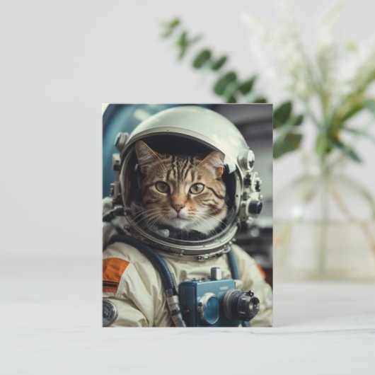 Carte Postale Astronaute de chat gris dans l'espace (Debout devant)