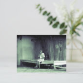 Carte Postale Attente (Debout devant)