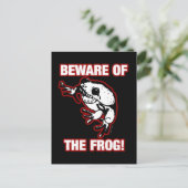 CARTE POSTALE ATTENTION AU FROG (Debout devant)
