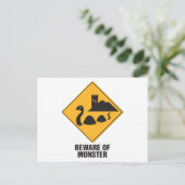 Carte Postale Attention Au Loch Ness Monster (Debout devant)