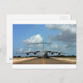 Carte Postale Atterrissage d'un avion cargo militaire (Devant / Derrière)