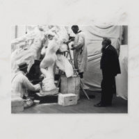 Auguste Rodin dans son studio de Paris