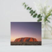 Carte Postale Australie, Parc national Uluru Kata Tjuta, Uluru 2 (Debout devant)