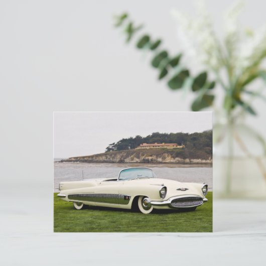 Carte postale automobile classique (Debout devant)