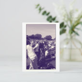 Carte Postale Aux courses (Debout devant)