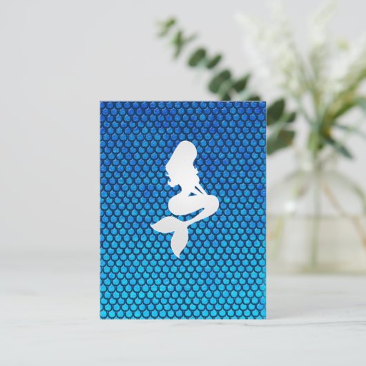 Carte postale aux échelles de sirène (Debout devant)