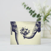 Carte Postale avec éléphant et bouquet de fleurs (Debout devant)