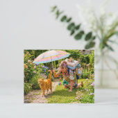 Carte Postale Aventure de chat avec femme surchargée (Debout devant)