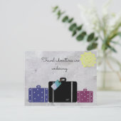 Carte Postale Aventures De Voyage Avec Valise (Debout devant)