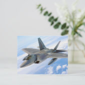 Carte Postale Avion de chasse militaire (Debout devant)