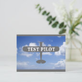 Carte Postale Avion et pilote d'essai (Debout devant)