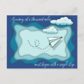 Carte Postale Avion papier | Le voyage commence par un seul (Devant)