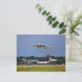 Carte postale Avro Vulcan (Debout devant)