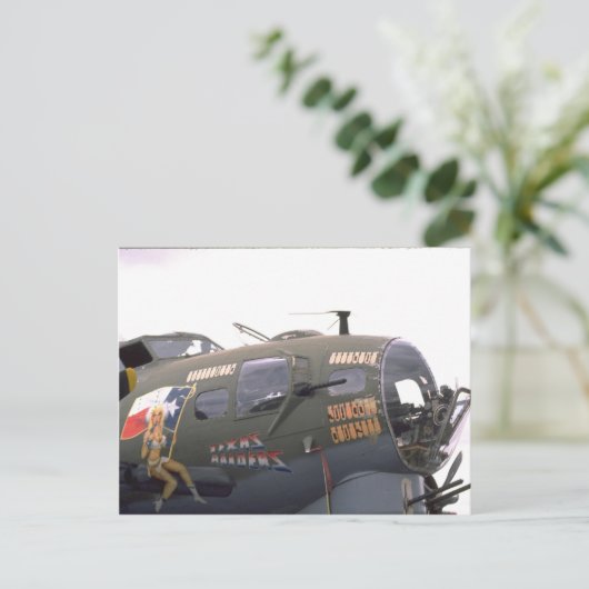 CARTE POSTALE B-17 (Debout devant)