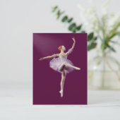 Carte Postale Ballerina en violet et blanc personnalisable (Debout devant)