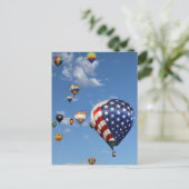 Carte Postale Ballons à air chaud rouge, blanc et bleu (Debout devant)