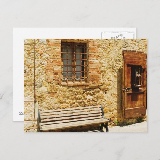 Carte Postale Banc vide devant un mur, Monteriggioni, (Devant / Derrière)