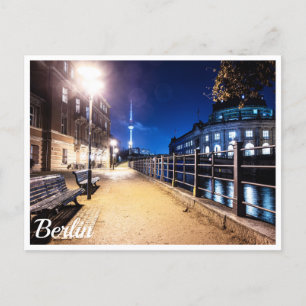 Carte Postale Bancs près de la rivière Spree à Berlin, Allemagne