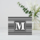 Carte Postale Bandes gris monogramme (Debout devant)