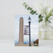 Carte Postale Bannière d'honneur, Mémorial de la Liberté, Kansas (Debout devant)