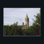 Carte Postale Banque d'épargne d'État (Spuerkees), Luxembourg<br><div class="desc">Ce bâtiment monumental est le siège de la Luxembourg State Savings Bank (alias a.k.a. Spuerkees ou Banque et Caisse d'Epargne de l'Etat),  sur la place de Metz à Luxembourg-Ville. Le bâtiment est également l'ancien siège de la Haute Autorité de la Communauté européenne du charbon et de l'acier (CECA).</div>