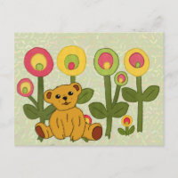 Bär im Blumenbeet