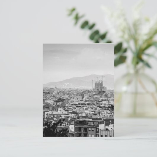 Carte Postale Barcelone en noir et blanc (Debout devant)