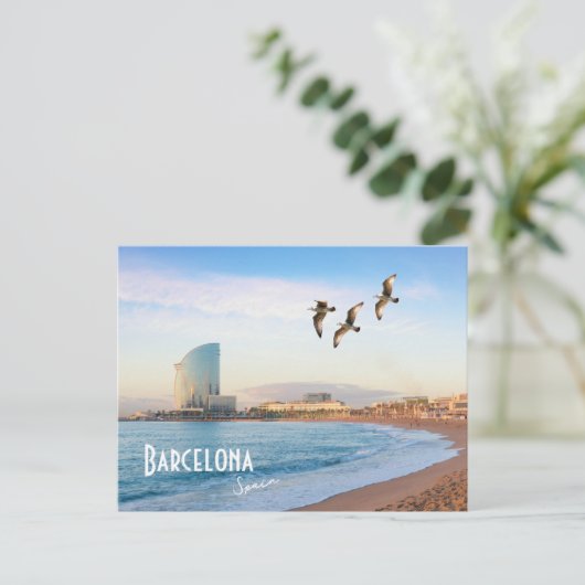 Carte Postale Barcelone, Espagne - Plage de Barceloneta (Debout devant)