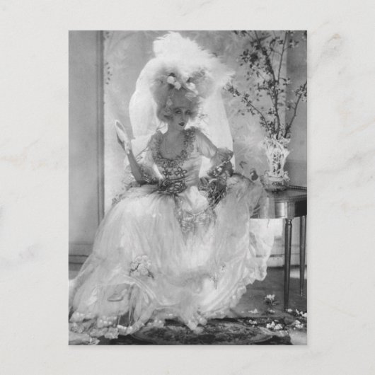 Carte Postale Baronne en robe Mariage (Devant)