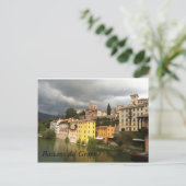 Carte postale Bassano del Grappa (Debout devant)