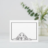 Carte Postale basset hound noir blanc yeux de chiot simples (Debout devant)