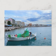 Bateau De Pêche À Port Corinth Grèce