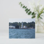 Carte Postale Bateau et phare (Debout devant)