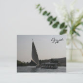 Carte Postale bateaux à nids (Debout devant)