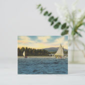 Carte postale Bateaux à voile sur le lac Hamilton, (Debout devant)