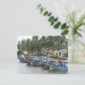 Carte Postale Bateaux de pêche, Hoi An, Vietnam (Debout devant)