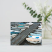 Carte Postale Bateaux de rangée à quai (Debout devant)