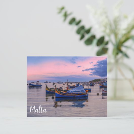 Carte Postale Bateaux maltais traditionnels à Marsaxlokk (Debout devant)