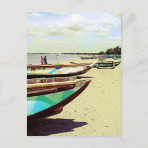 Carte Postale Bateaux sur la plage tropicale